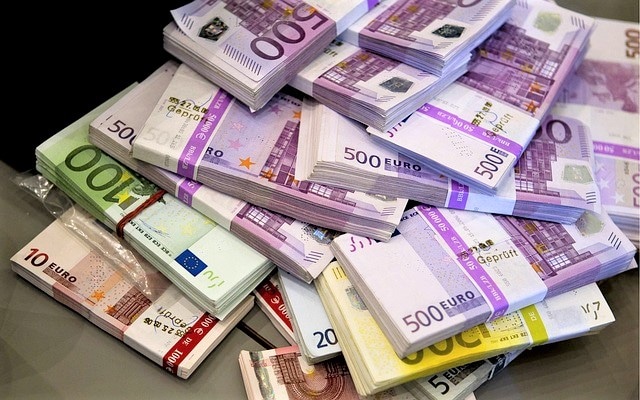 Euro Kredit Wer Leiht Privat Geld